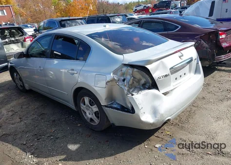 2011 Nissan Altima 2.5 S z USA, uszkodzony, nr VIN 1N4AL2AP1BN438623